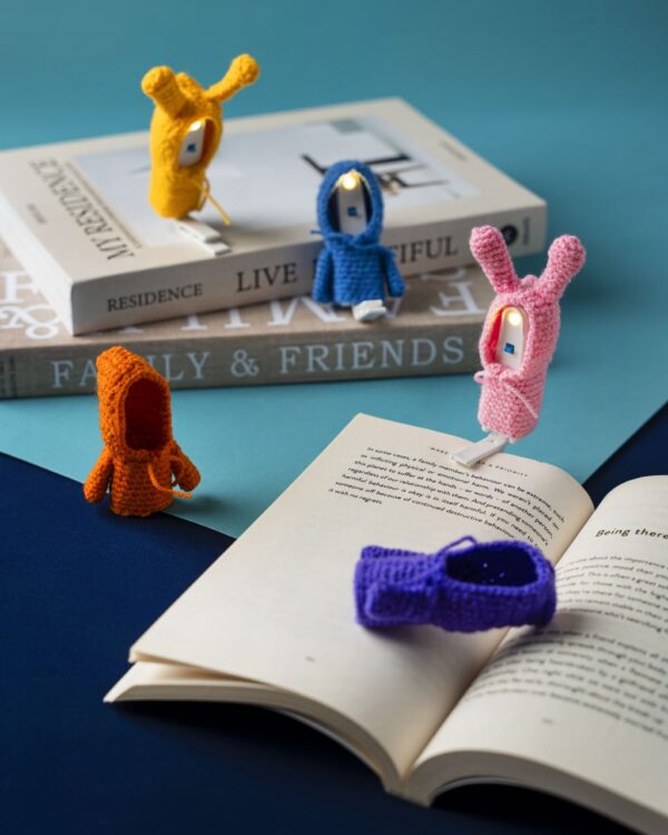 Booklights Clothes Neshanak